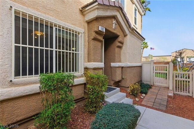 Building Photo - 9124 Bushy Tail Ave