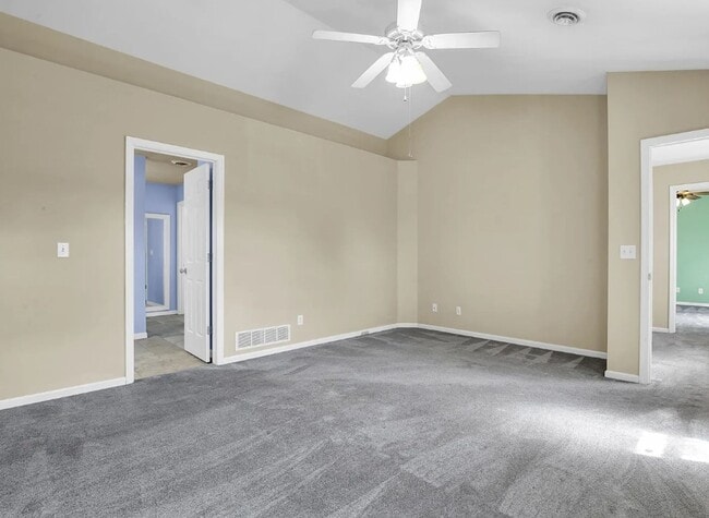 Building Photo - 709 Indigo Dr