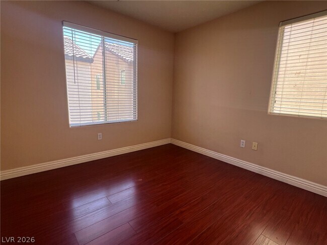 Building Photo - 5063 W Dodge Ridge Ave