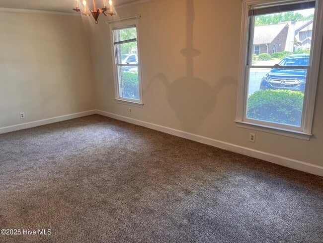 Building Photo - 1827 Quail Ridge Rd