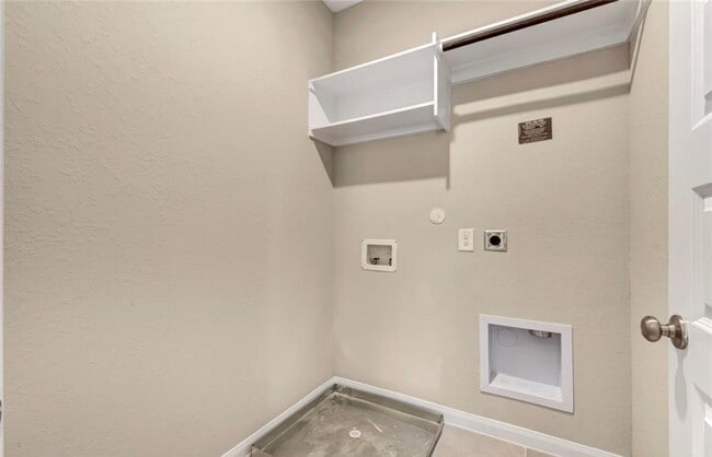 Building Photo - 16104 Oregon Oak Dr