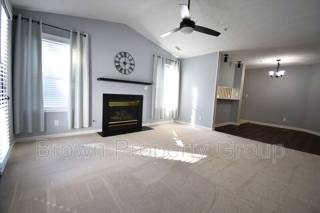 Building Photo - 295 Warton Ln