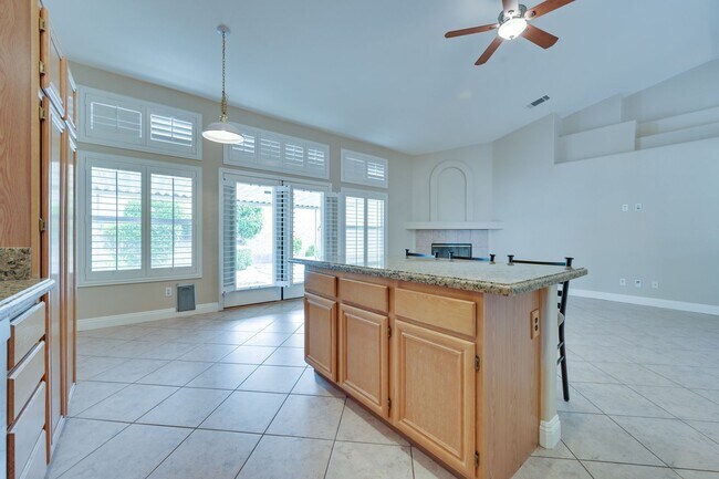 Building Photo - 561 Pacer Terrace