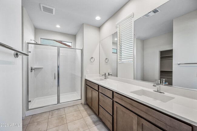 Building Photo - 17566 W San Juan Ave