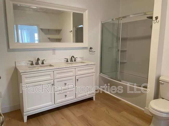 Building Photo - 9021 Lance Cir