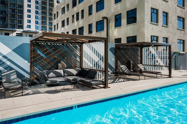 Building Photo - Spectacular Little Italy 2-Bedroom at Sapphire Tower! Small Pet Ok! Available Now!