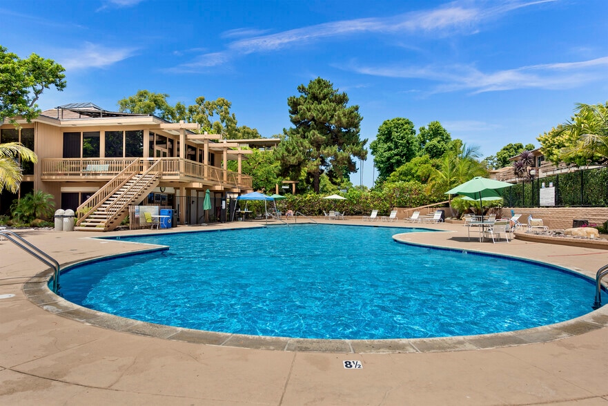 Building Photo - 2640 Worden St.