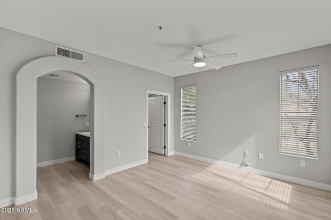 Building Photo - 11680 E Sahuaro Dr