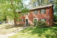 Building Photo - Two Bedroom Home!
