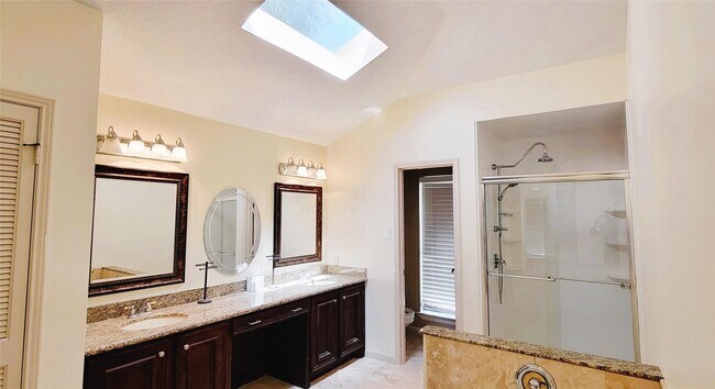 Building Photo - 12710 Meadway Ct