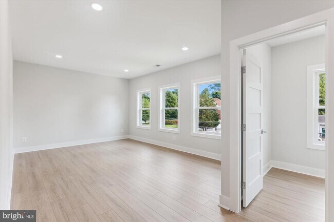 Building Photo - 2808 Boswell Ave