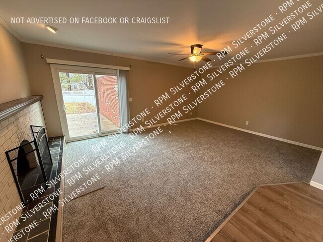 Building Photo - 5283 Rostraver Ct