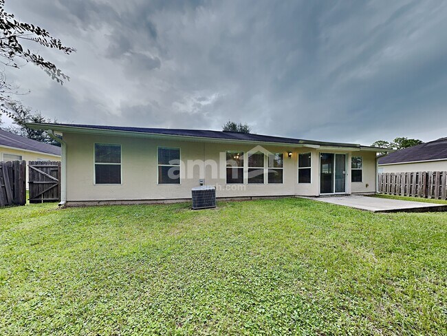 Building Photo - 2354 Adams Lake Blvd