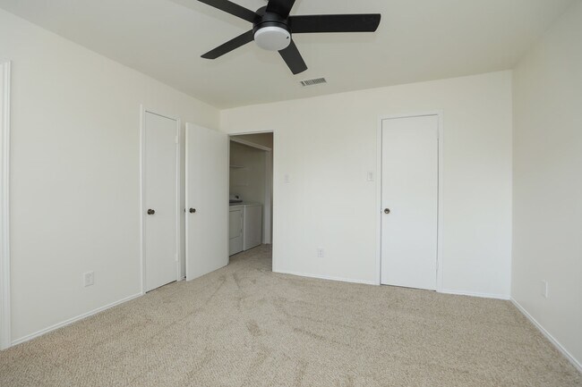 Building Photo - 5800 Lumberdale Rd
