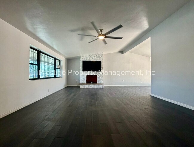 Building Photo - 3407 East 5th Street