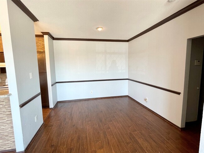 Building Photo - 14550 Fonmeadow Dr