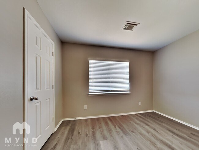 Building Photo - 5114 Bright Oak Ct