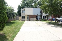 Building Photo - 2021 Berkshire Cir