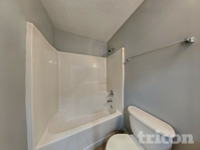 Building Photo - 4828 Triger Ln