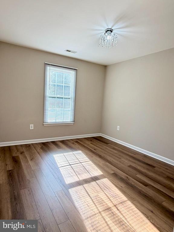 Building Photo - 33 Christopher Way