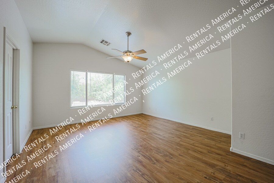 Building Photo - 3218 N 127th Ln