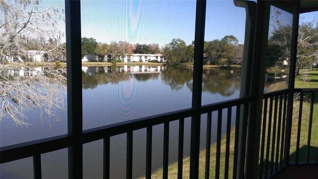 Building Photo - 270 Woodlake Wynde