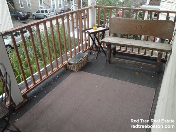 Building Photo - 39 Montfern Ave