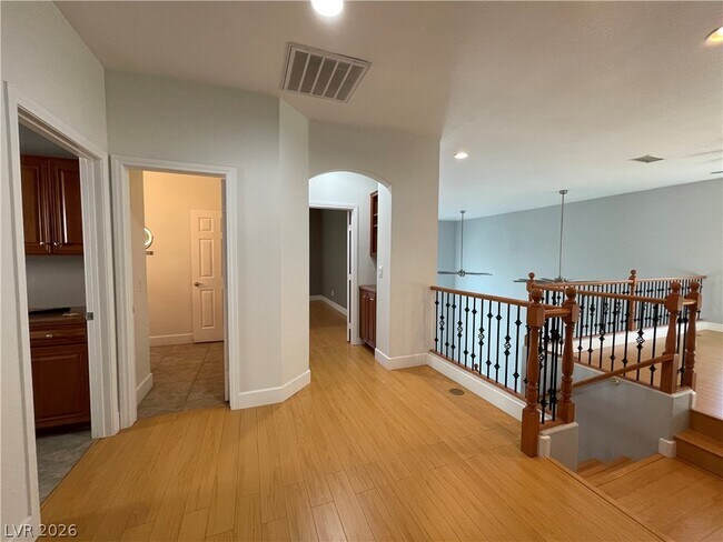 Building Photo - 4049 Bennett Mountain St