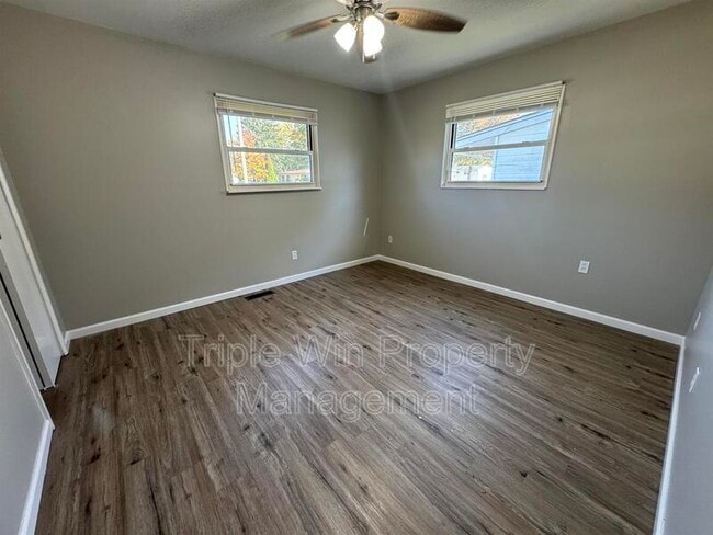 Building Photo - 1240 Pamela Dr