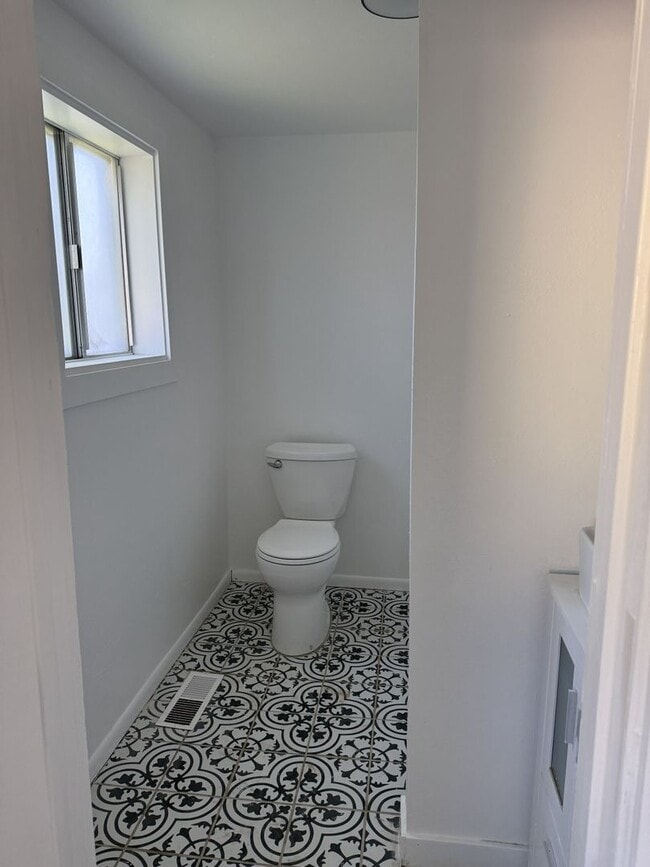 Building Photo - Spacious 4 Bed/2 bath North Bend Charmer