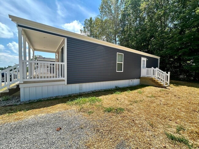 Building Photo - 2110 US-127