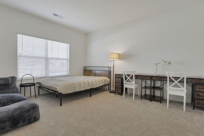 Building Photo - 567 Faulkner Dr