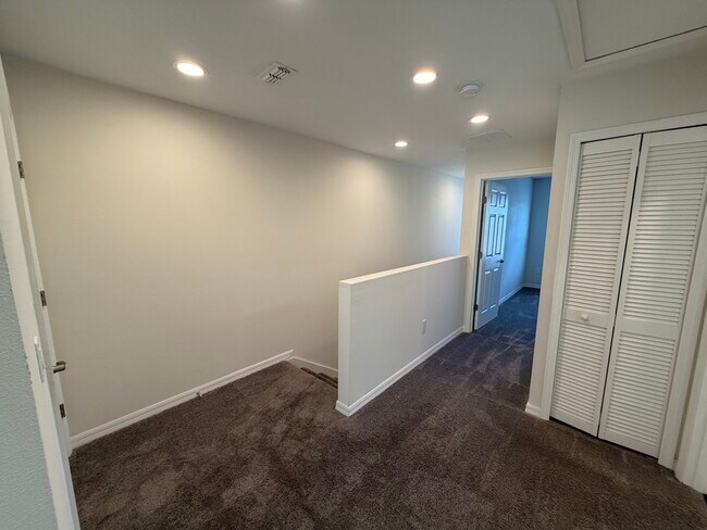 Building Photo - 2138 Penny Ln