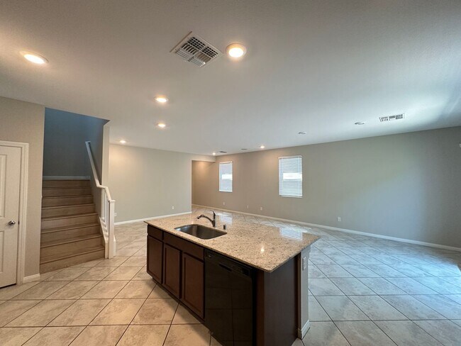 Building Photo - 4283 Tarim St