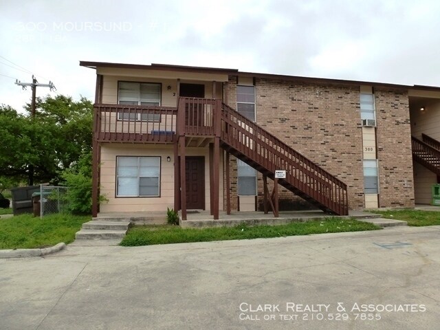 Building Photo - 300 Moursund Blvd. #1, San Antonio, TX. 78221