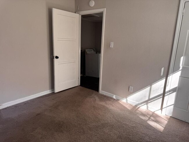 Building Photo - 2653 Foreman Cir