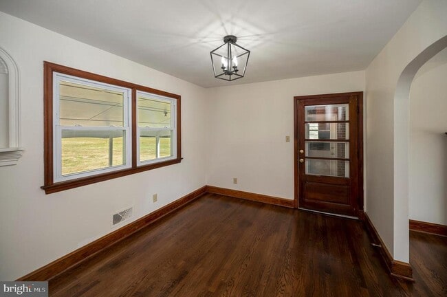 Building Photo - 1008 Garrisonville Rd