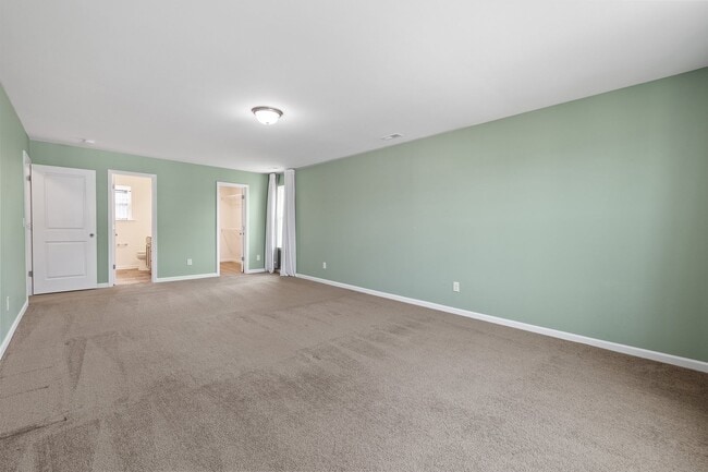Building Photo - 230 Rosewood Ln
