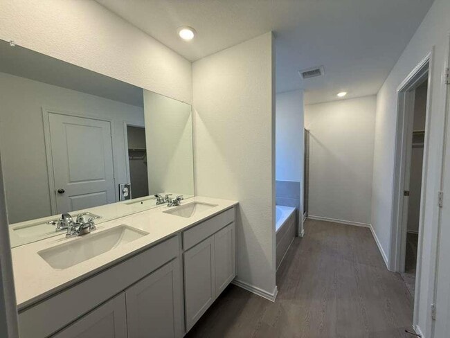 Building Photo - 18020 Lark Sparrow Dr