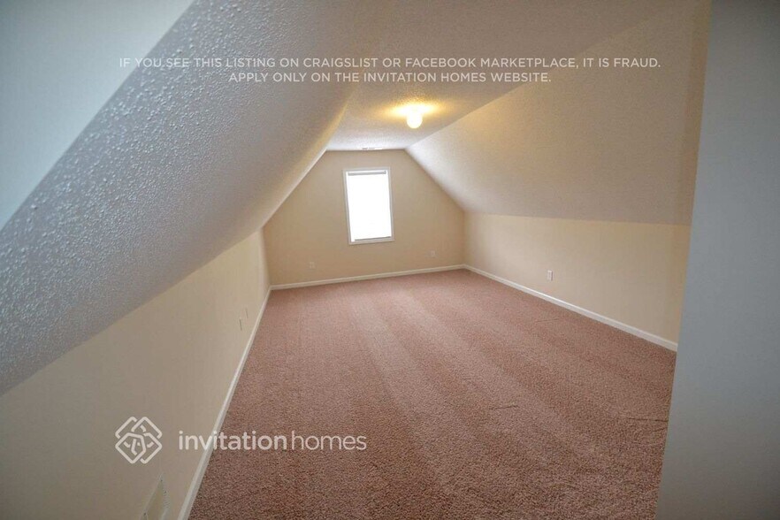 Building Photo - 5649 Rutland Dr SW