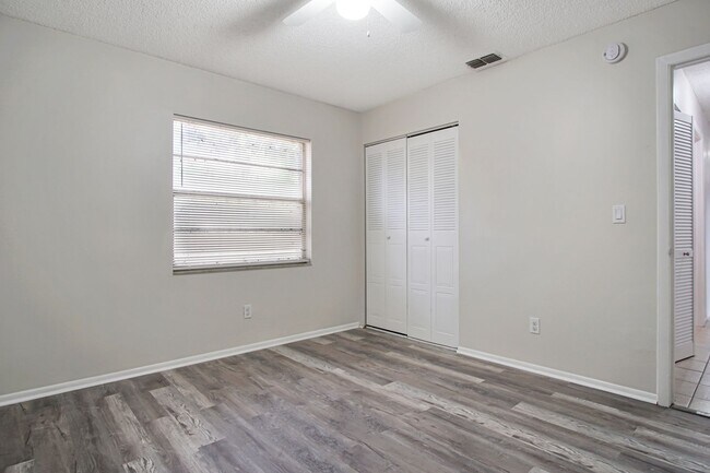 Building Photo - 2287 Avenue G NW