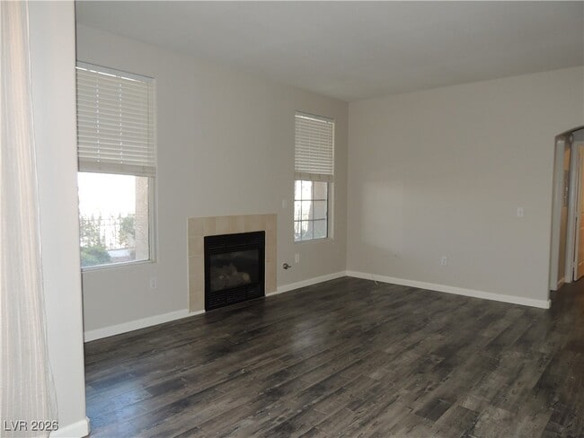 Building Photo - 8555 W Russell Rd