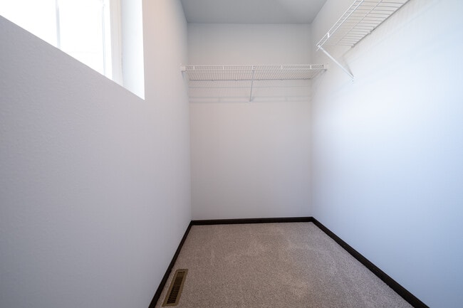 Building Photo - 668 4th Cir Dr SW