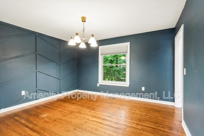 Building Photo - 204 Granville Dr