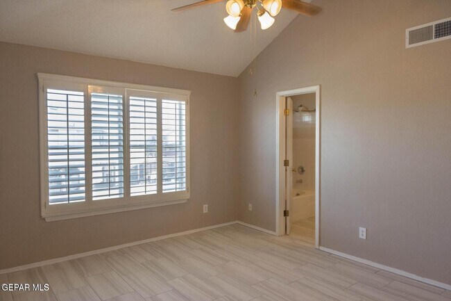 Building Photo - 12508 Tierra Cuervo Dr