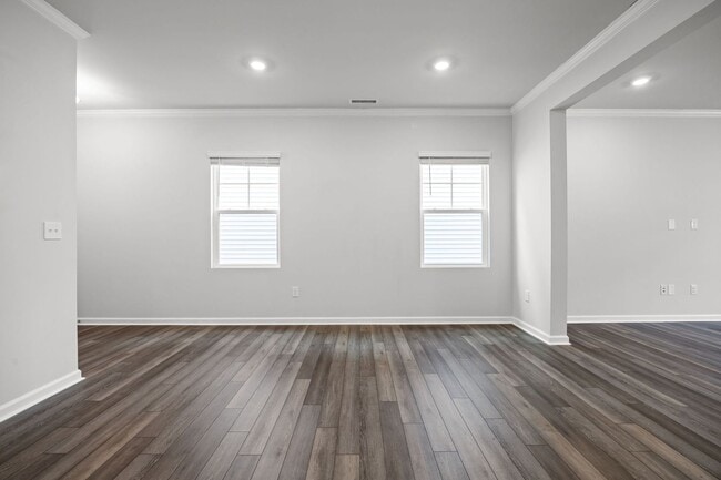 Building Photo - Charming 3BD/2.5BA Located In raleigh NC!!!