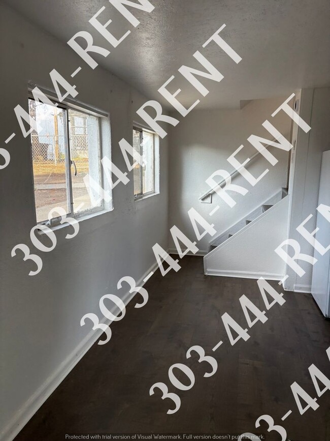 Building Photo - 10625