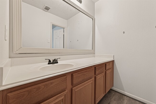 Building Photo - 11002 Heron Nest St