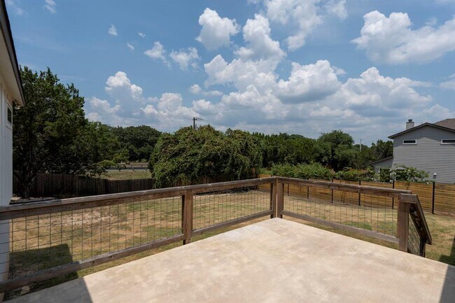 Building Photo - 22206 Briarcliff Dr