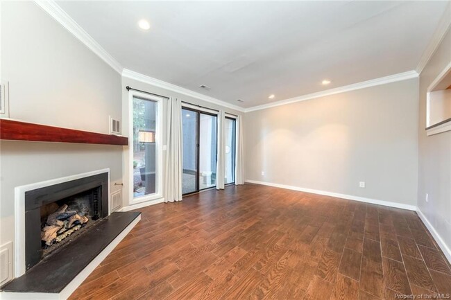 Building Photo - 110 Harrops Glen